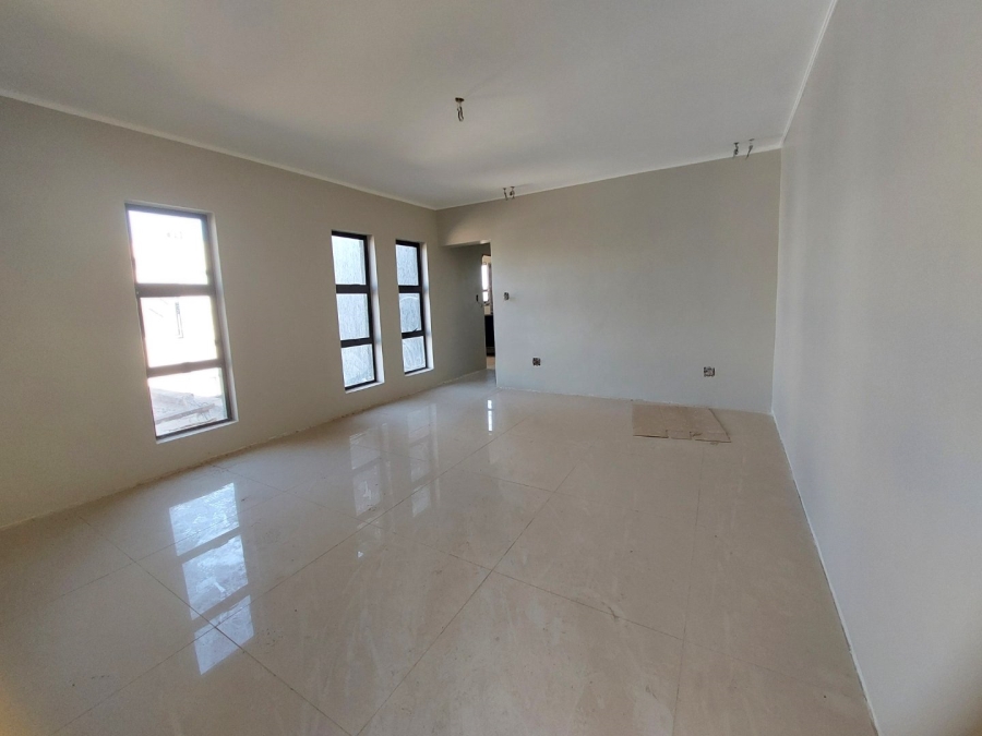 5 Bedroom Property for Sale in Seasons Lifestyle Estate North West